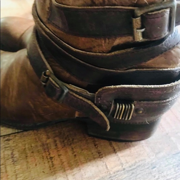 ⭐️⭐️SOLD⭐️⭐️FreeBird Dakota Boots - Picture 2 of 6
